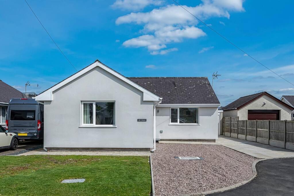 Family-Friendly Retreat Between Beach & Mountains Tremadog Екстериор снимка