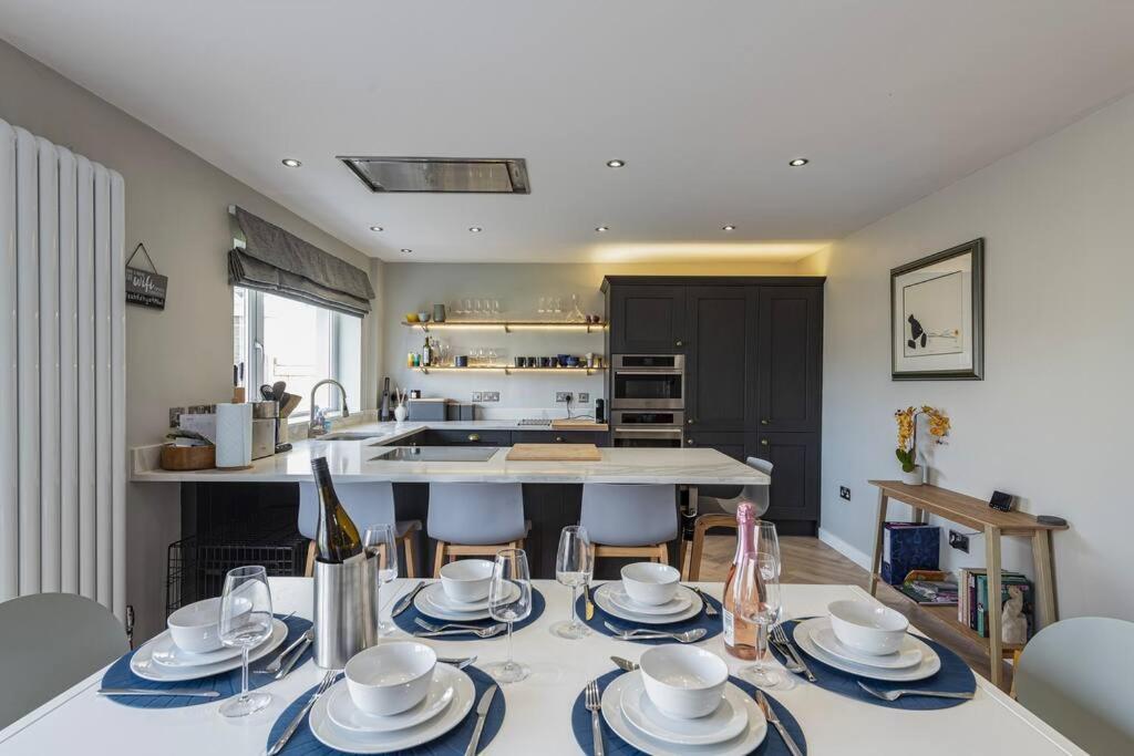 Family-Friendly Retreat Between Beach & Mountains Tremadog Екстериор снимка