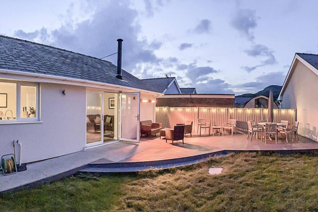 Family-Friendly Retreat Between Beach & Mountains Tremadog Екстериор снимка